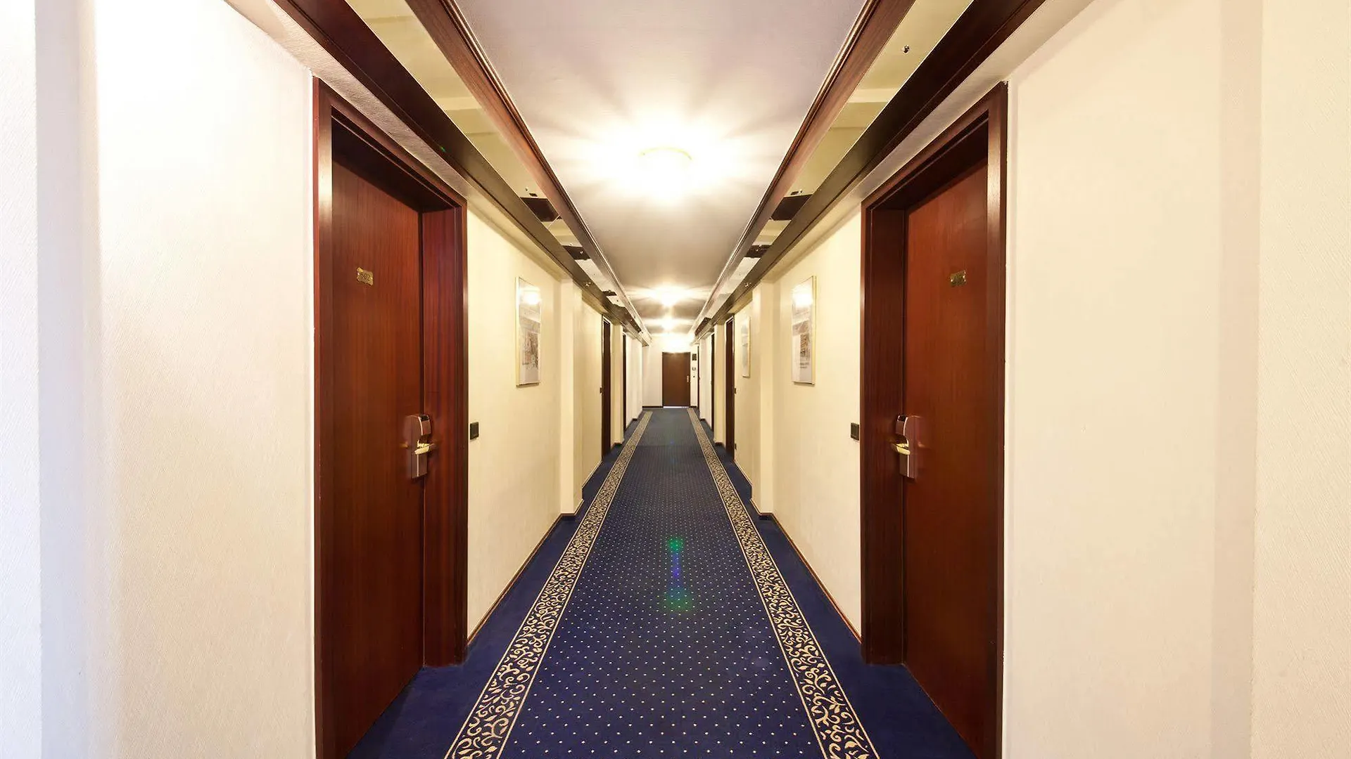 Novum Hotel Imperial Frankfurt Messe Frankfurt am Main 4*,
